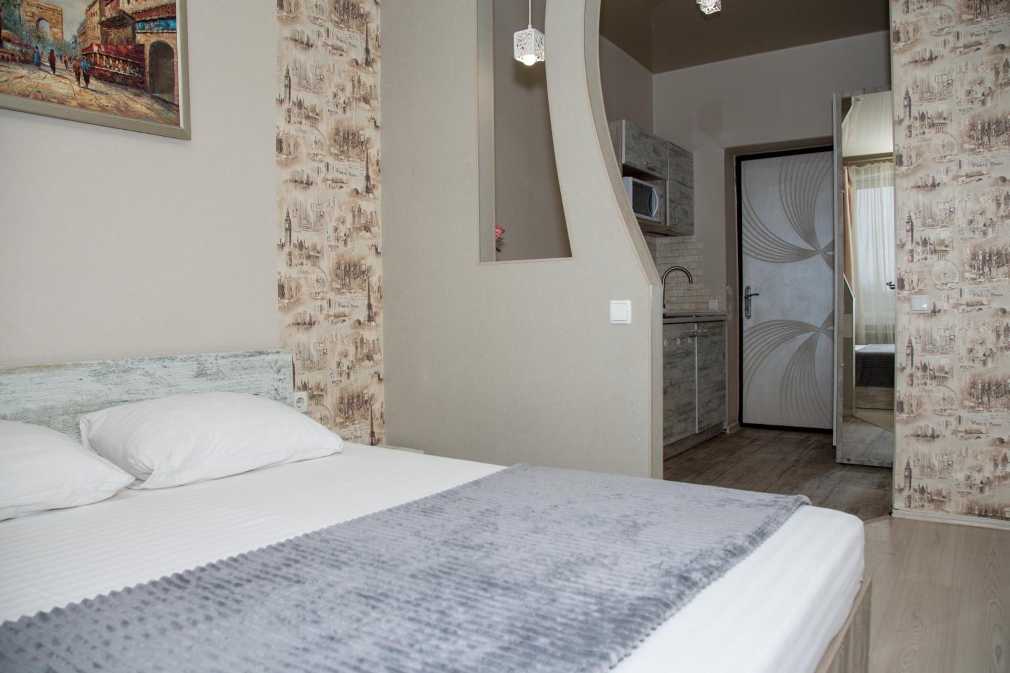 Sumskaya ApartHotel Kharkiv Bagian luar foto