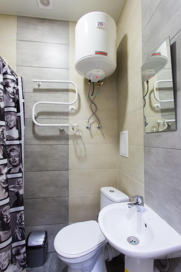 Sumskaya ApartHotel Kharkiv Bagian luar foto