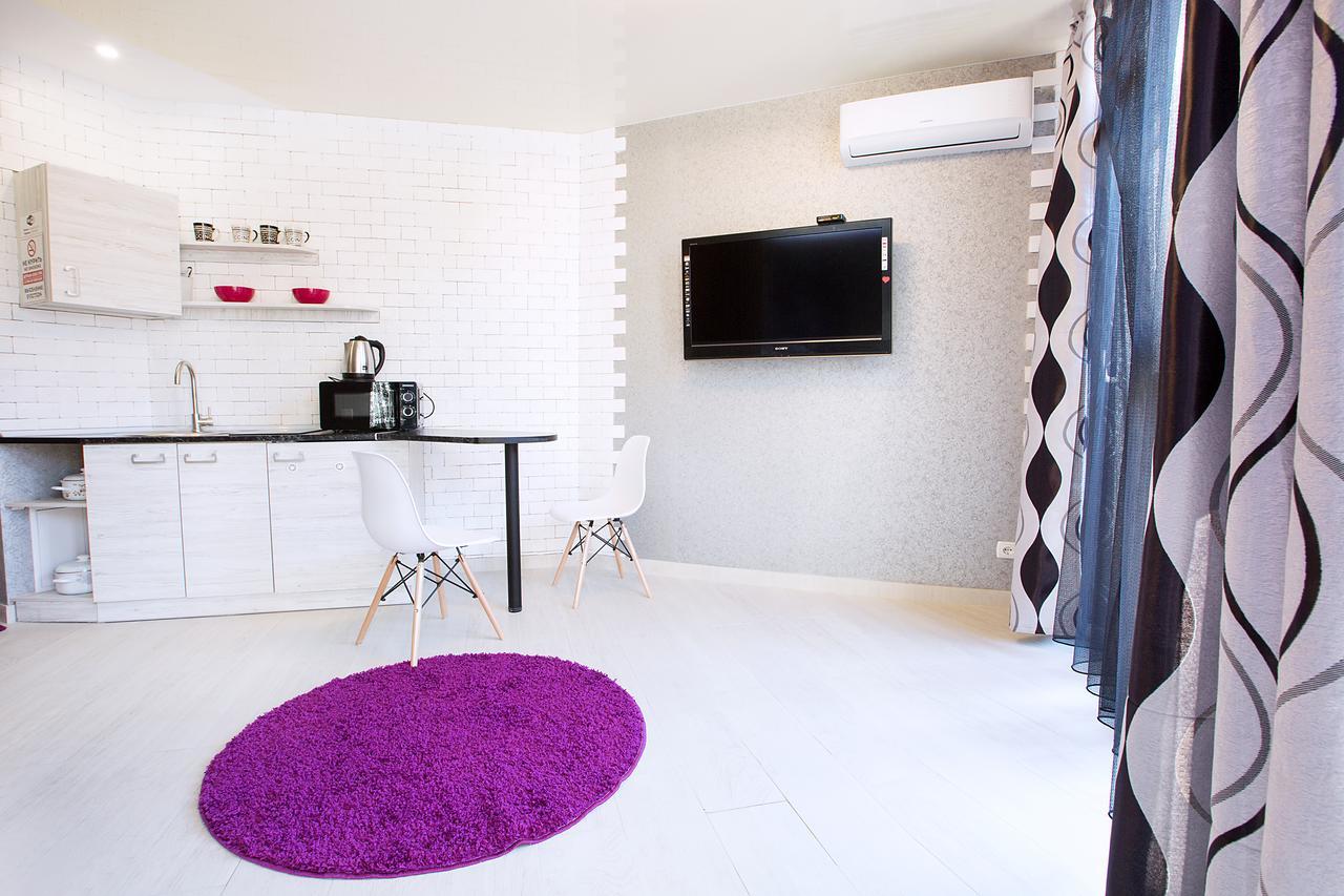 Sumskaya ApartHotel Kharkiv Bagian luar foto